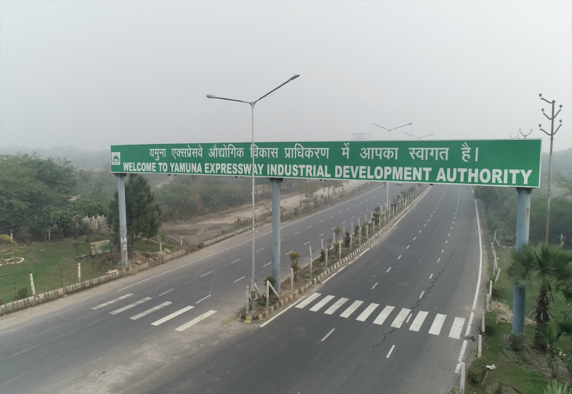 Yamuna_Expressway_Plots